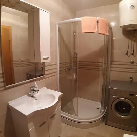 Apartman Marijana דירה טרביניה